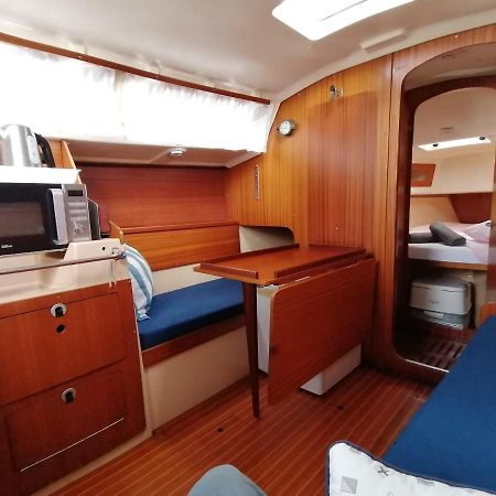 Cozy Sailboat In Barcelona!! No Showers Sant Adria de Besos Exterior photo