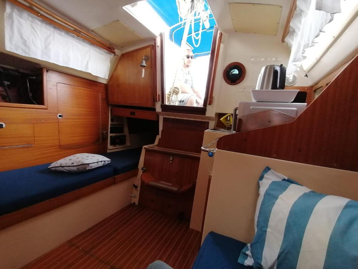 Cozy Sailboat In Barcelona!! No Showers Sant Adria de Besos Exterior photo